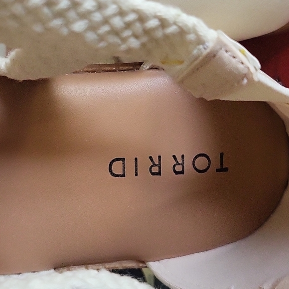 Torrid Sandals - Picture 4 of 5